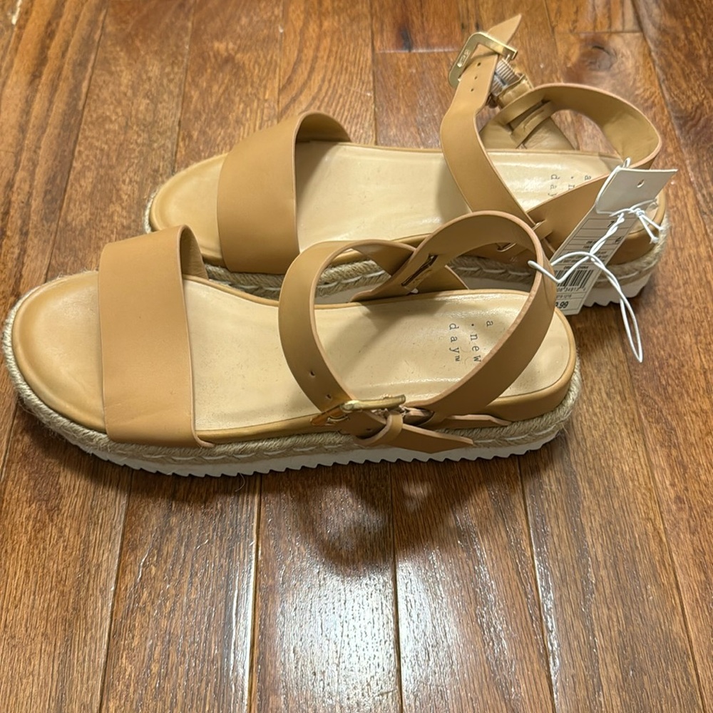 New tan espadrilles